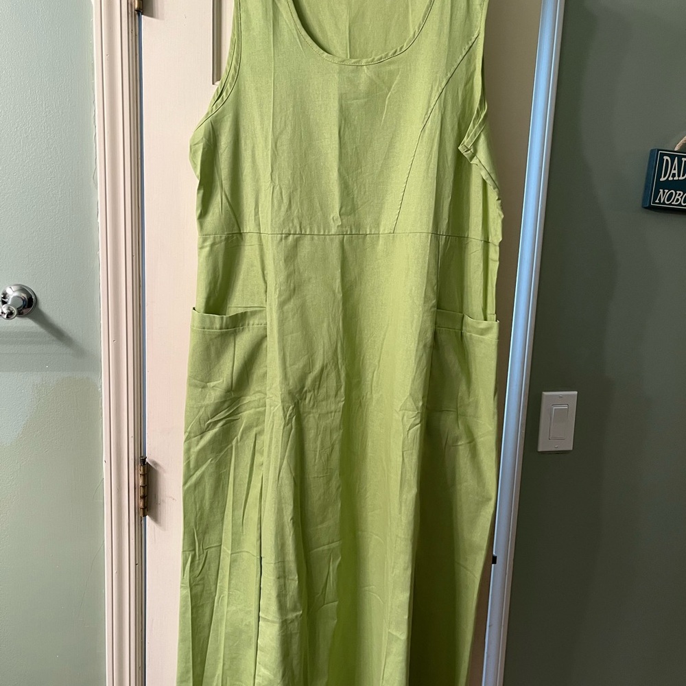 Sleeveless Green Dress